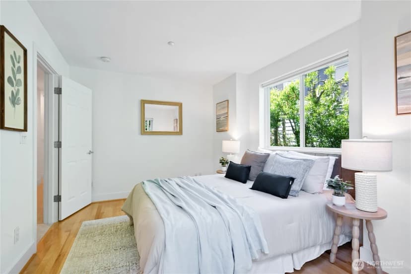 Property photo for 3648 Francis Avenue N #d, Seattle photo 15