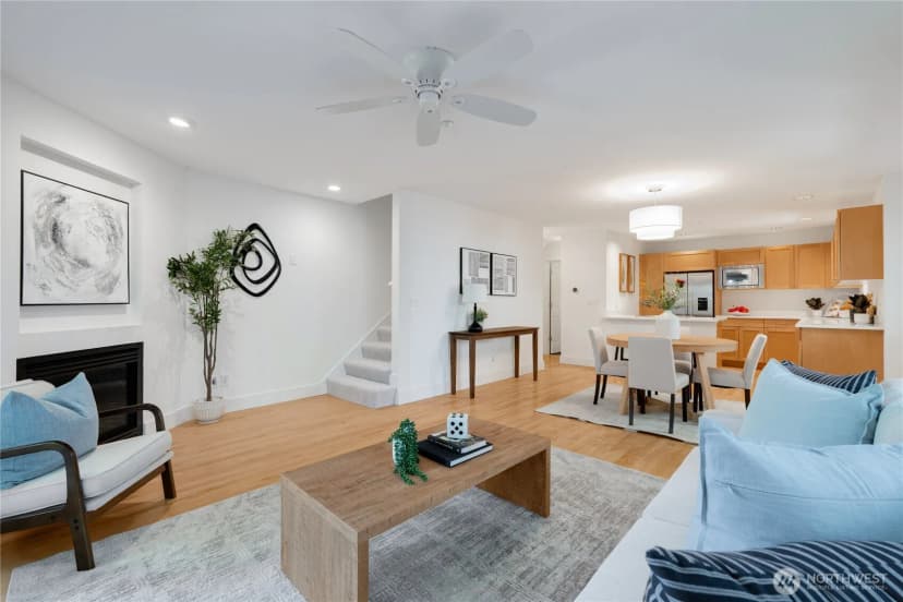 Property photo for 3648 Francis Avenue N #d, Seattle photo 8