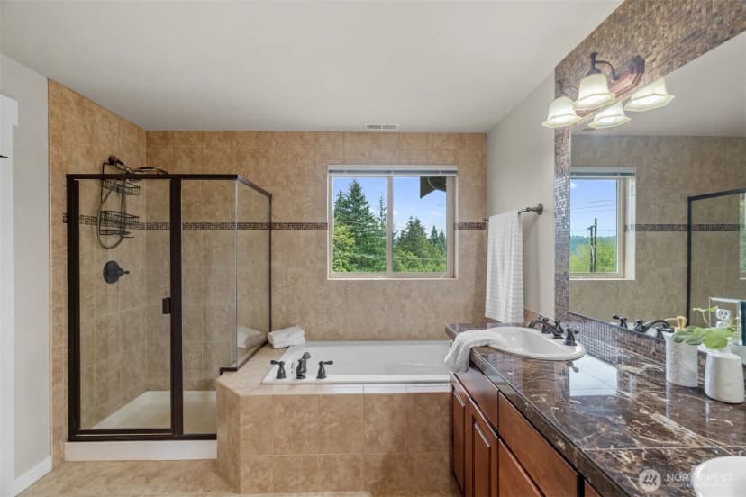 Property photo for 15186 132nd Avenue Ne, Woodinville photo 16