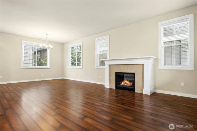 Property photo for 365 Ne Denny Way, Issaquah photo 4