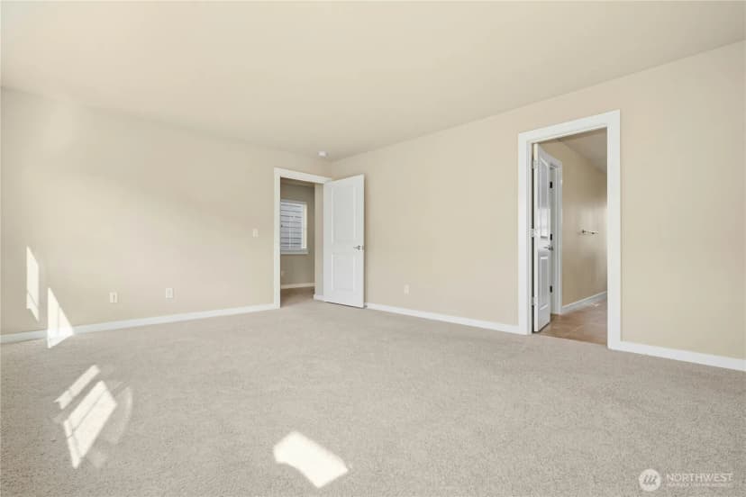 Property photo for 365 Ne Denny Way, Issaquah photo 16
