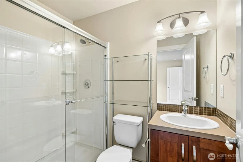 Property photo for 365 Ne Denny Way, Issaquah photo 21