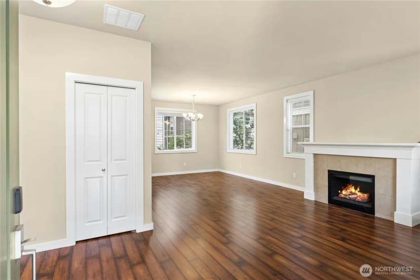 Property photo for 365 Ne Denny Way, Issaquah photo 13