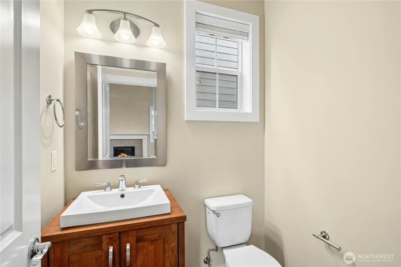 Property photo for 365 Ne Denny Way, Issaquah photo 14
