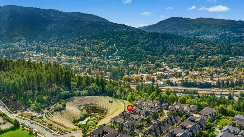 Property photo for 365 Ne Denny Way, Issaquah photo 30