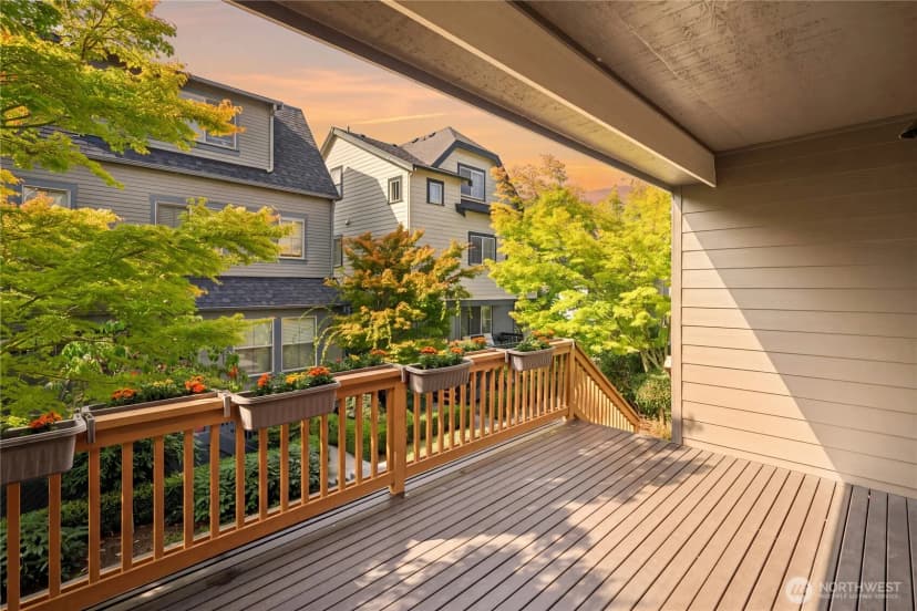 Property photo for 365 Ne Denny Way, Issaquah photo 26