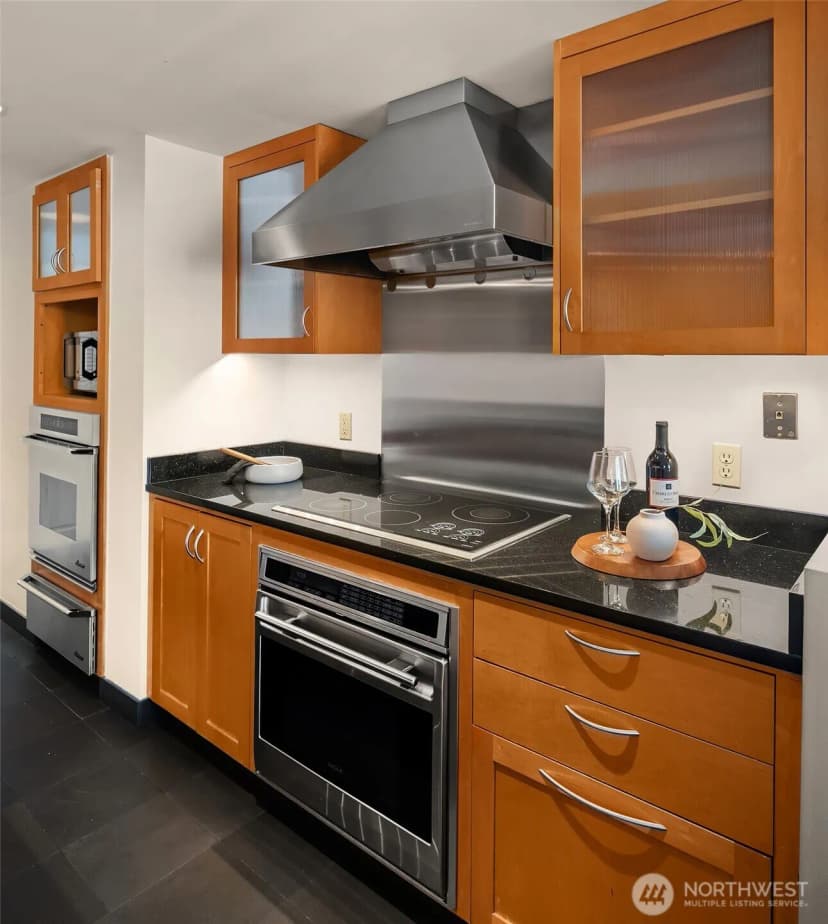 Property photo for 2125 1st Avenue #1304, Seattle photo 22