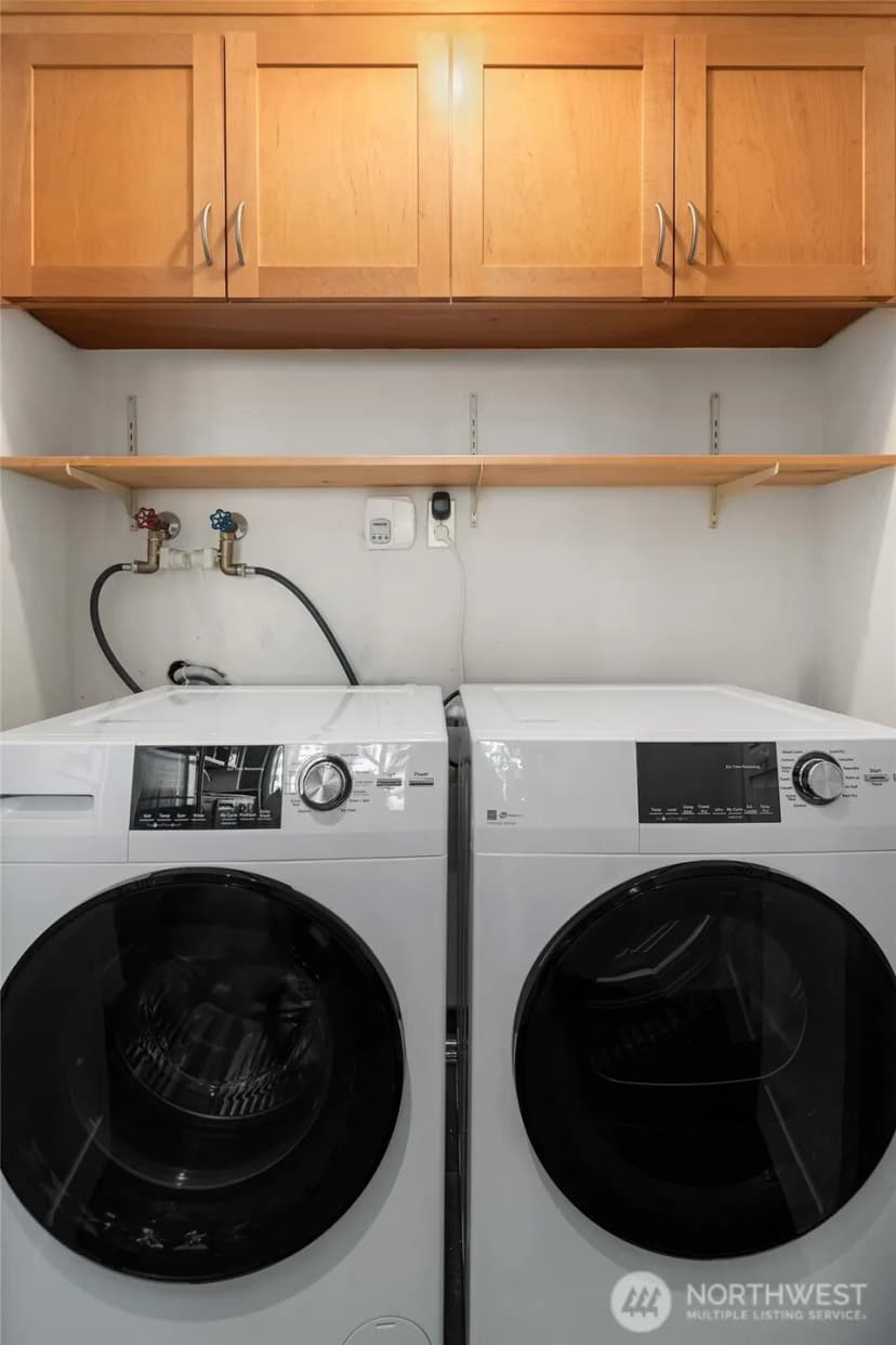Property photo for 2125 1st Avenue #1304, Seattle photo 32