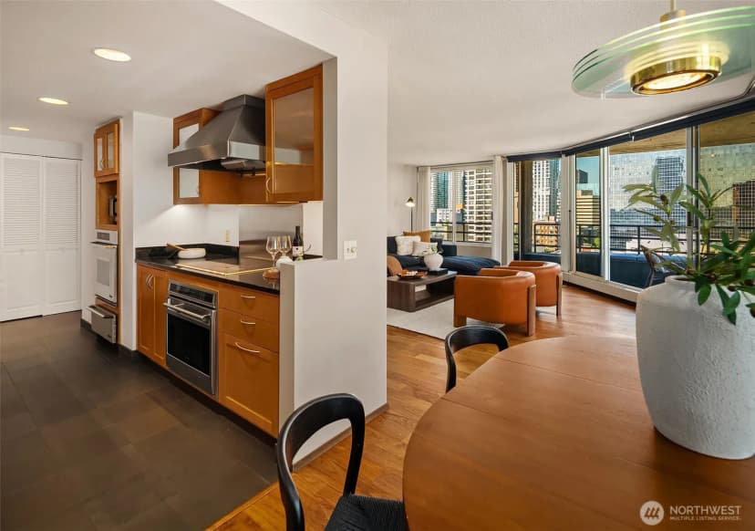 Property photo for 2125 1st Avenue #1304, Seattle photo 19