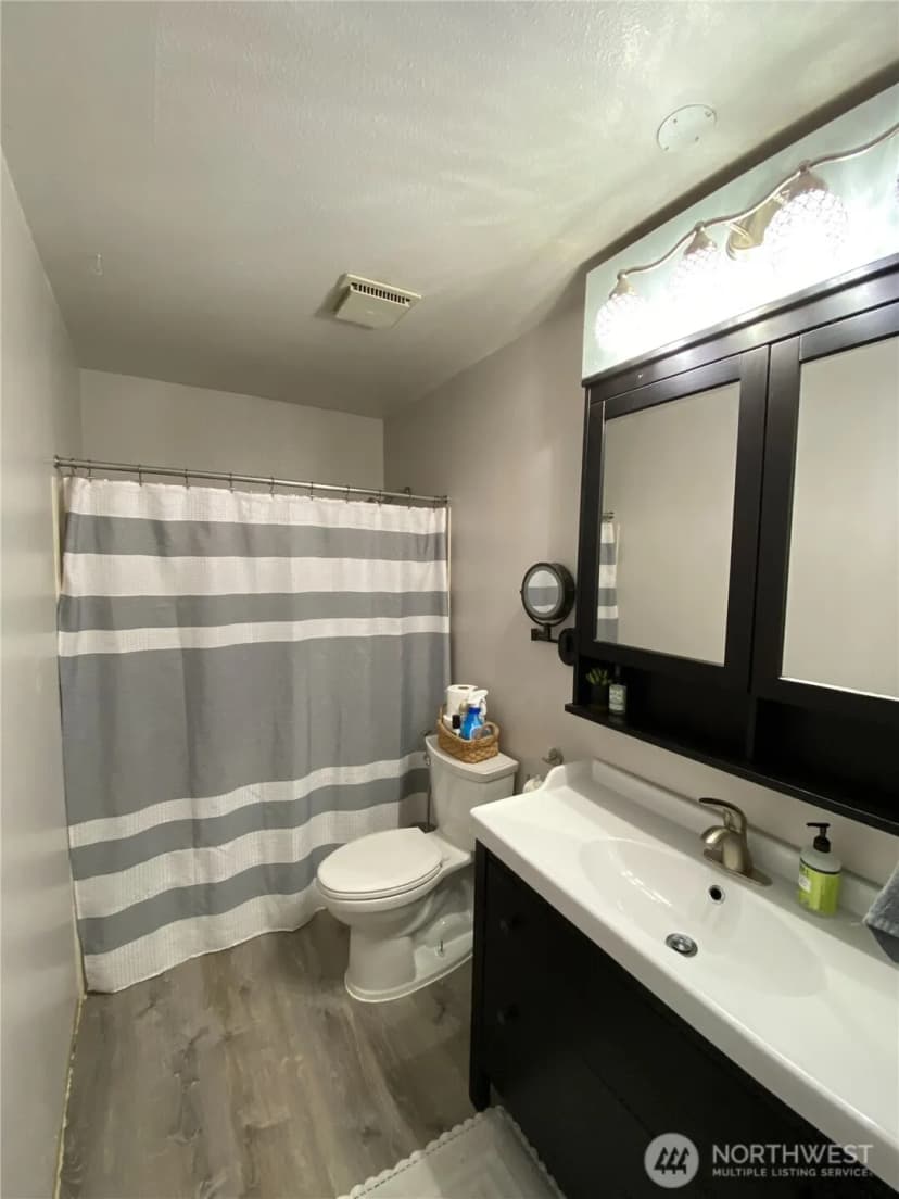 Property photo for 17430 Ambaum Boulevard S #2, Burien photo 8