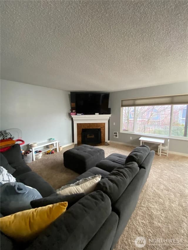 Property photo for 17430 Ambaum Boulevard S #2, Burien photo 5