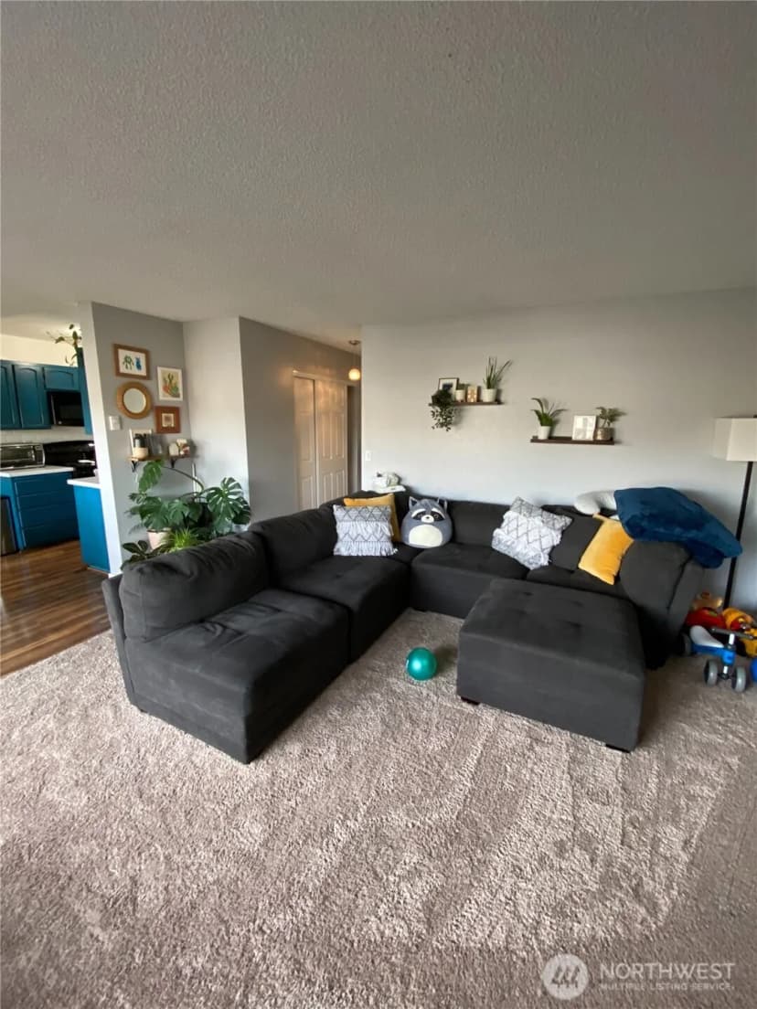 Property photo for 17430 Ambaum Boulevard S #2, Burien photo 3