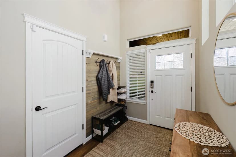 Property photo for 3820 Discovery Avenue Sw, Bremerton photo 7