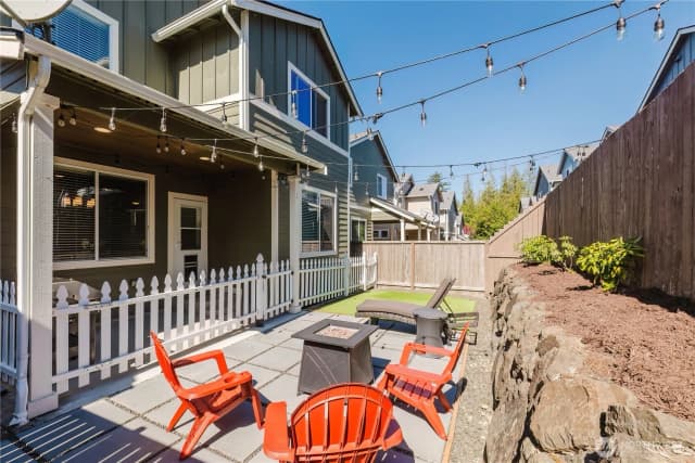Property photo for 3820 Discovery Avenue Sw, Bremerton photo 2