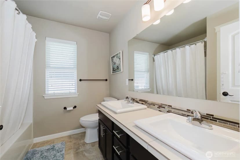 Property photo for 3820 Discovery Avenue Sw, Bremerton photo 29