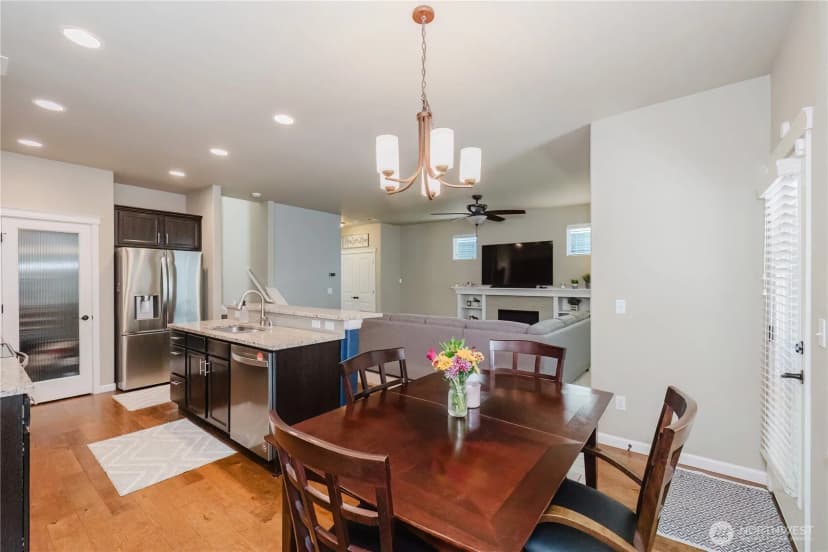 Property photo for 3820 Discovery Avenue Sw, Bremerton photo 17