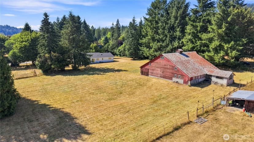 Property photo for 13714 217th Avenue Se, Issaquah photo 38