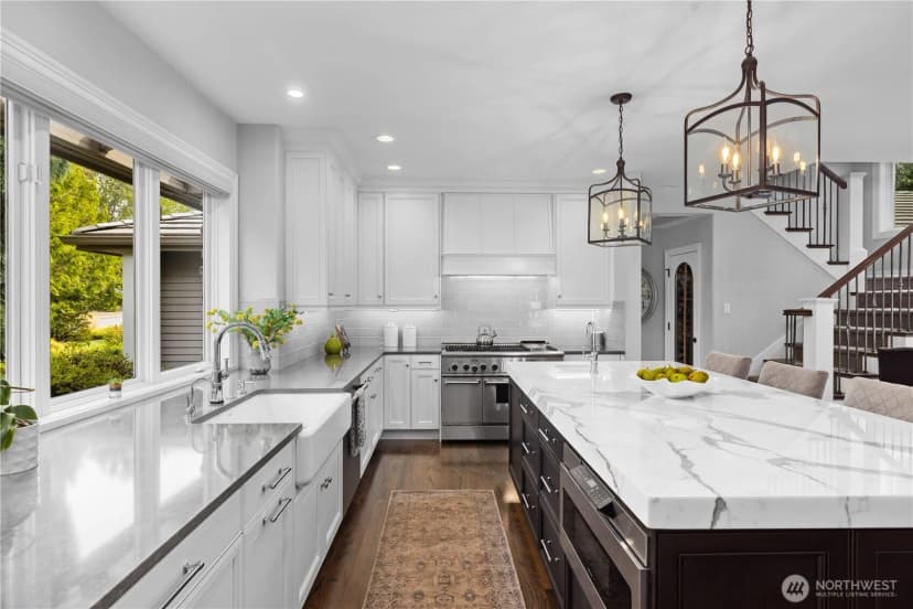 Property photo for 24733 Se Windsor Boulevard, Sammamish photo 5