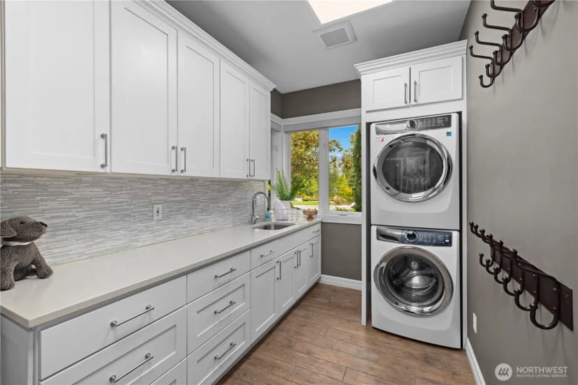 Property photo for 24733 Se Windsor Boulevard, Sammamish photo 25