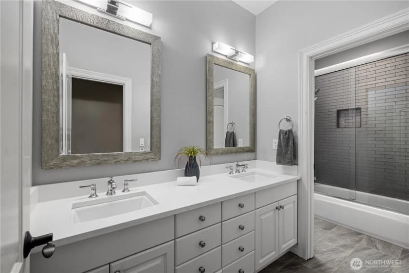 Property photo for 24733 Se Windsor Boulevard, Sammamish photo 20