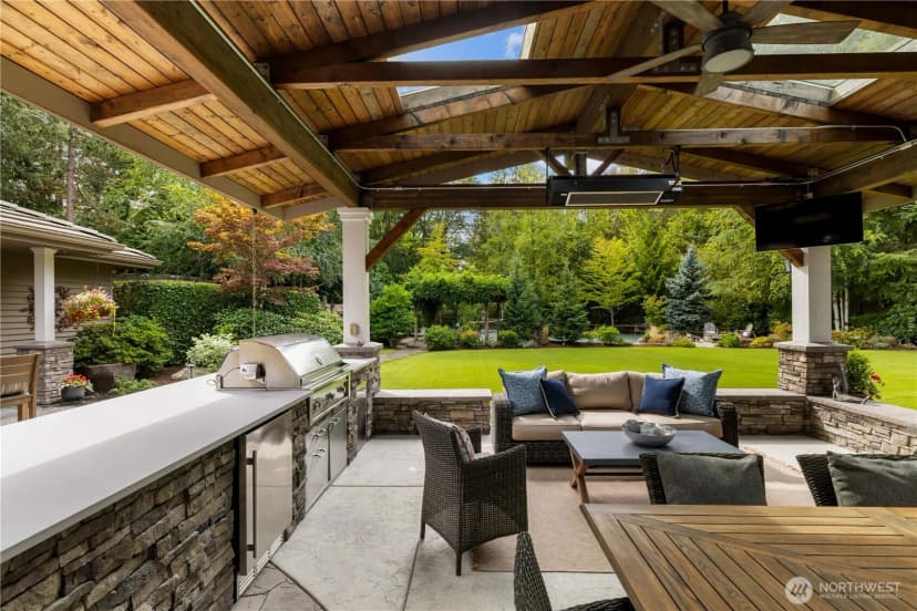 Property photo for 24733 Se Windsor Boulevard, Sammamish photo 9