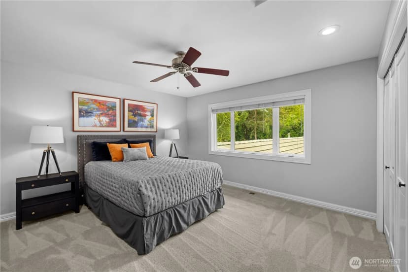 Property photo for 24733 Se Windsor Boulevard, Sammamish photo 21