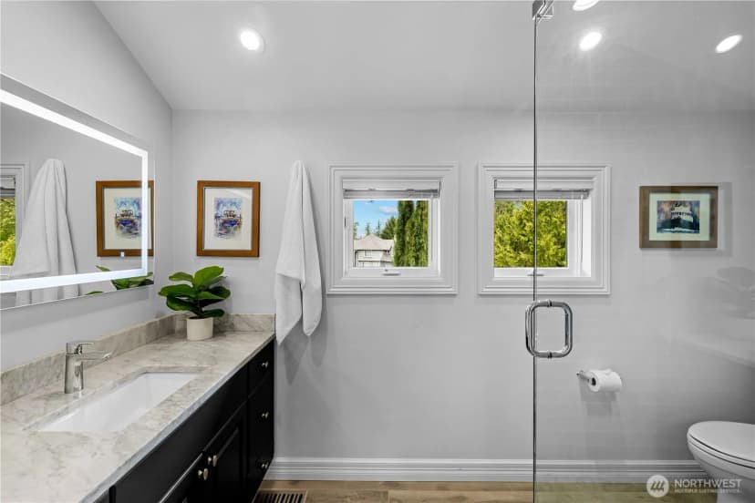 Property photo for 24733 Se Windsor Boulevard, Sammamish photo 23