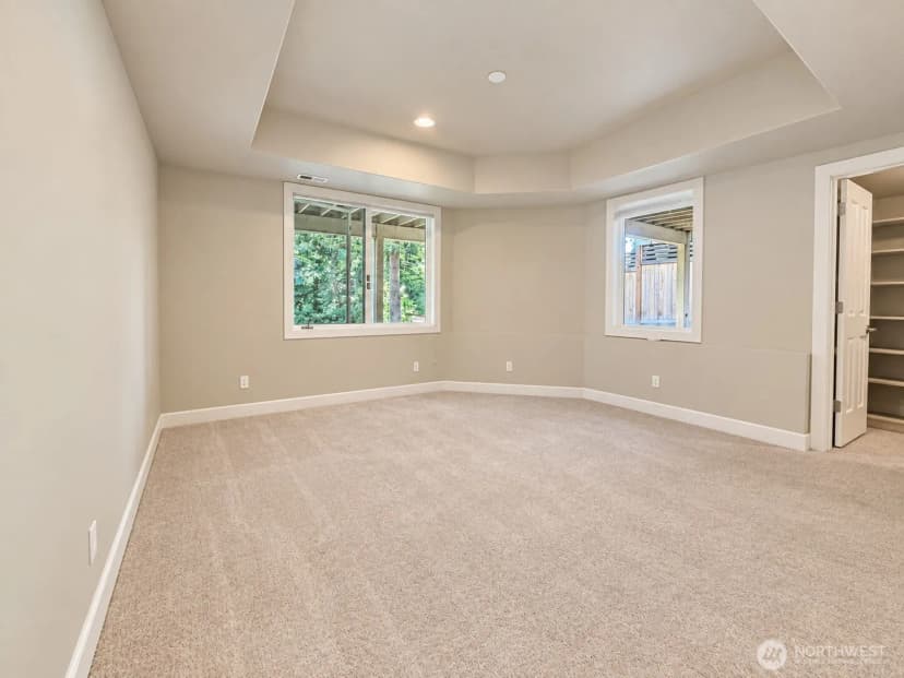 Property photo for 2618 100th Avenue Ne, Bellevue photo 22