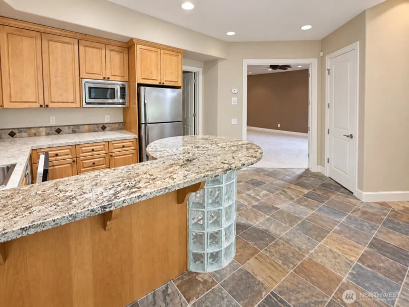 Property photo for 2618 100th Avenue Ne, Bellevue photo 21