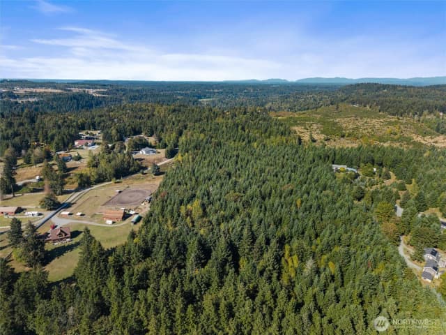 Property photo for 16815 224th Avenue Ct E, Orting photo 4
