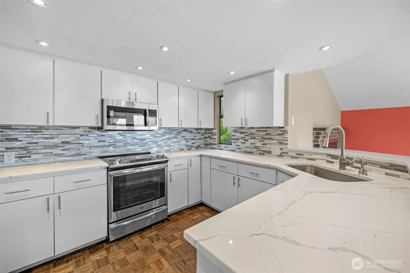 Property photo for 3556 Ne 147th Street, Lake Forest Park photo 11