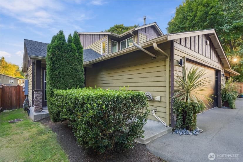Property photo for 14729 Meadow Road #a, Lynnwood photo 3
