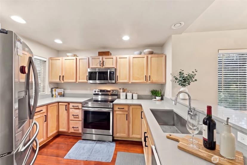Property photo for 14729 Meadow Road #a, Lynnwood photo 7