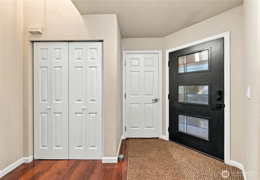 Property photo for 14729 Meadow Road #a, Lynnwood photo 5