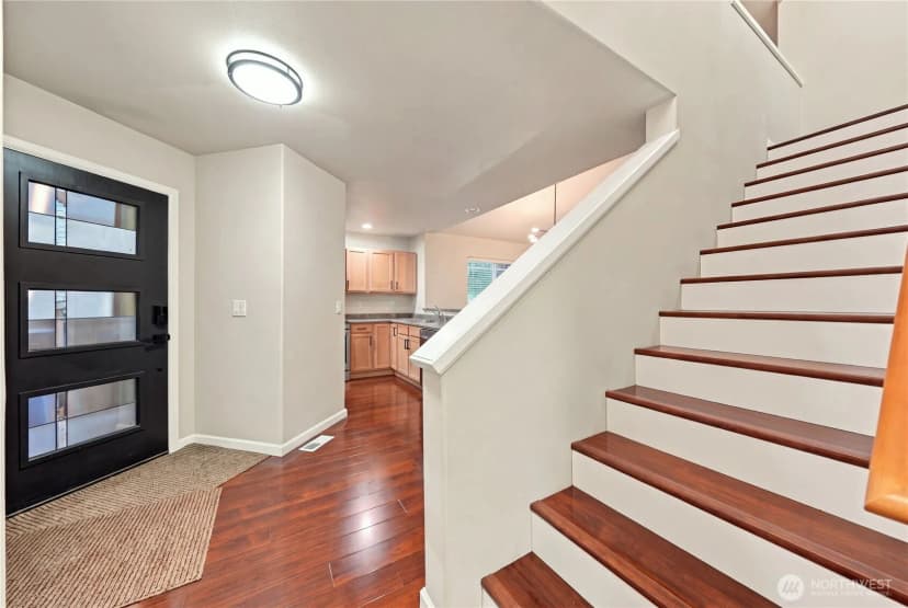 Property photo for 14729 Meadow Road #a, Lynnwood photo 6