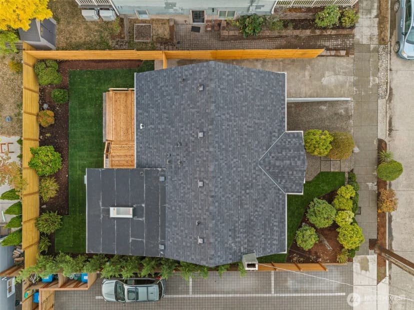 Property photo for 7707 6th Avenue Nw, Seattle photo 27