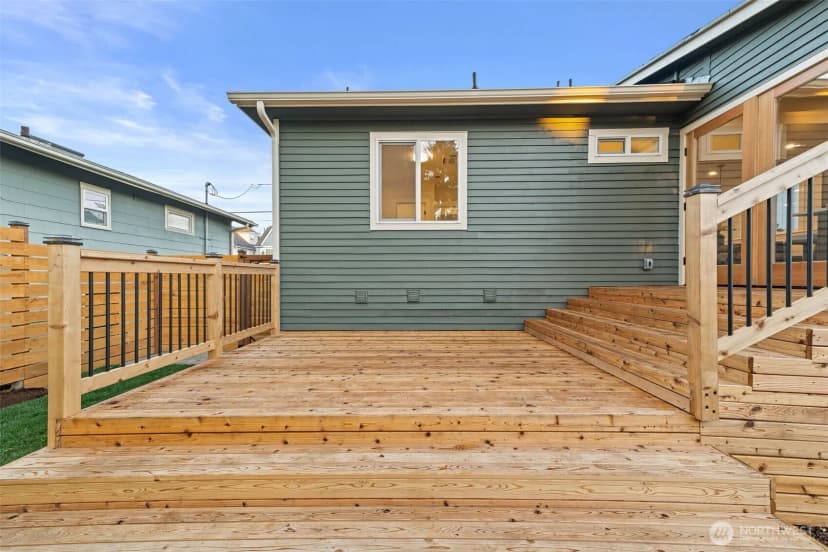 Property photo for 7707 6th Avenue Nw, Seattle photo 24
