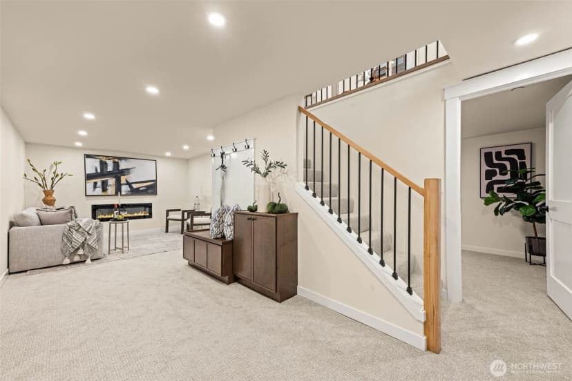 Property photo for 7707 6th Avenue Nw, Seattle photo 14
