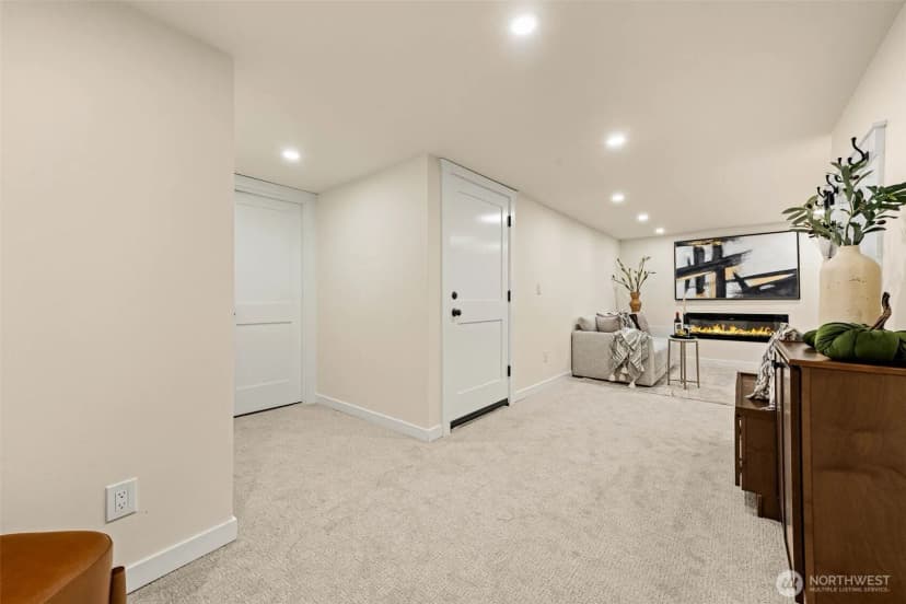 Property photo for 7707 6th Avenue Nw, Seattle photo 18