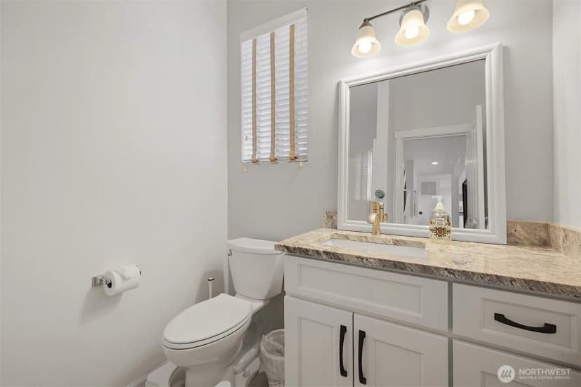 Property photo for 6410 63rd Street W, University Place photo 18