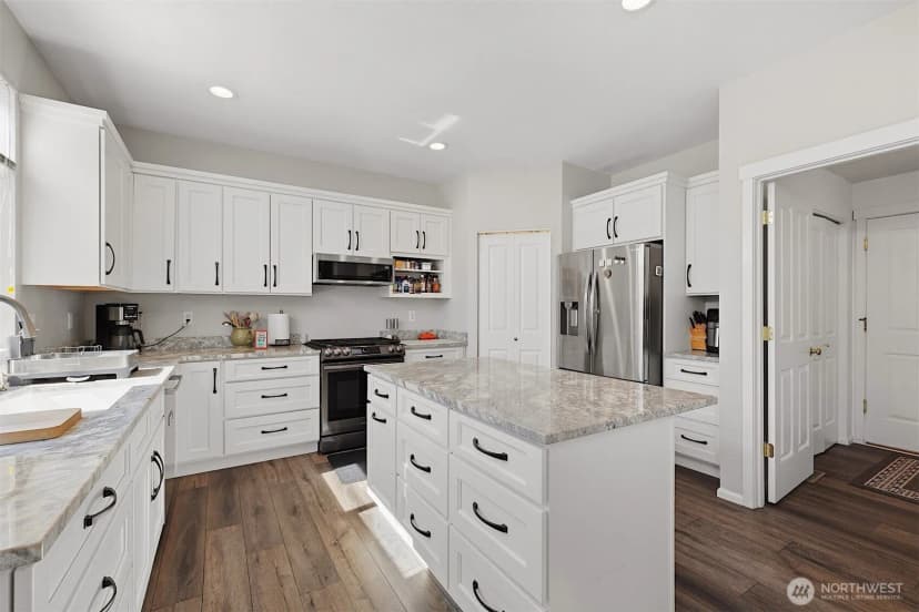 Property photo for 6410 63rd Street W, University Place photo 13