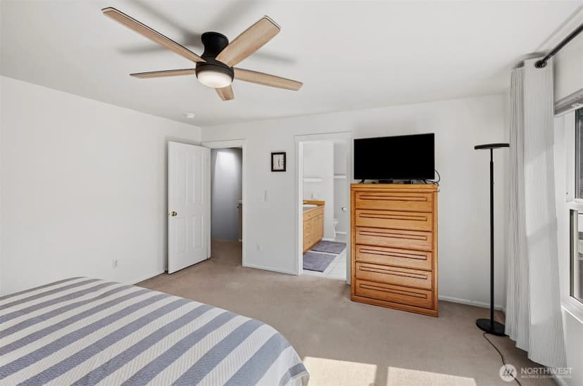 Property photo for 6410 63rd Street W, University Place photo 25