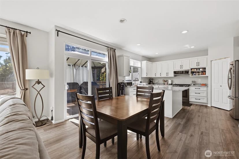 Property photo for 6410 63rd Street W, University Place photo 12