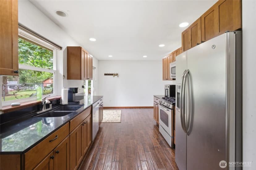 Property photo for 4342 Herring Street, Langley photo 9