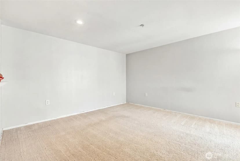Property photo for 2824 Grand Avenue #a411, Everett photo 15