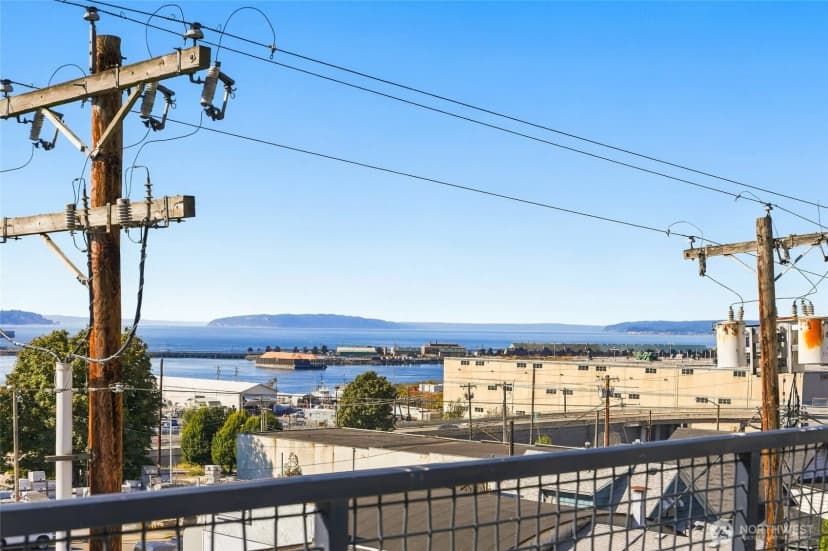 Property photo for 2824 Grand Avenue #a411, Everett photo 8