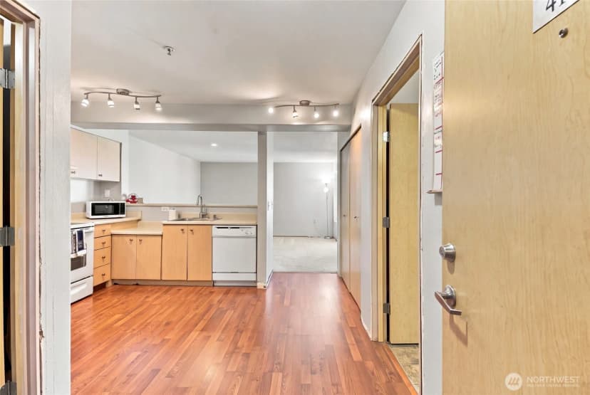 Property photo for 2824 Grand Avenue #a411, Everett photo 10