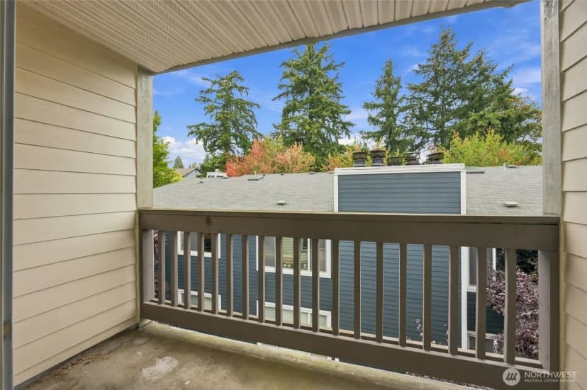 Property photo for 2152 N 112th Street N #409, Seattle photo 11