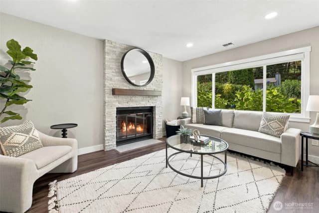 Property photo for 6542 24th Avenue Sw, Seattle photo 5