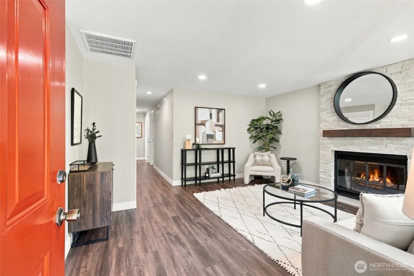 Property photo for 6542 24th Avenue Sw, Seattle photo 4